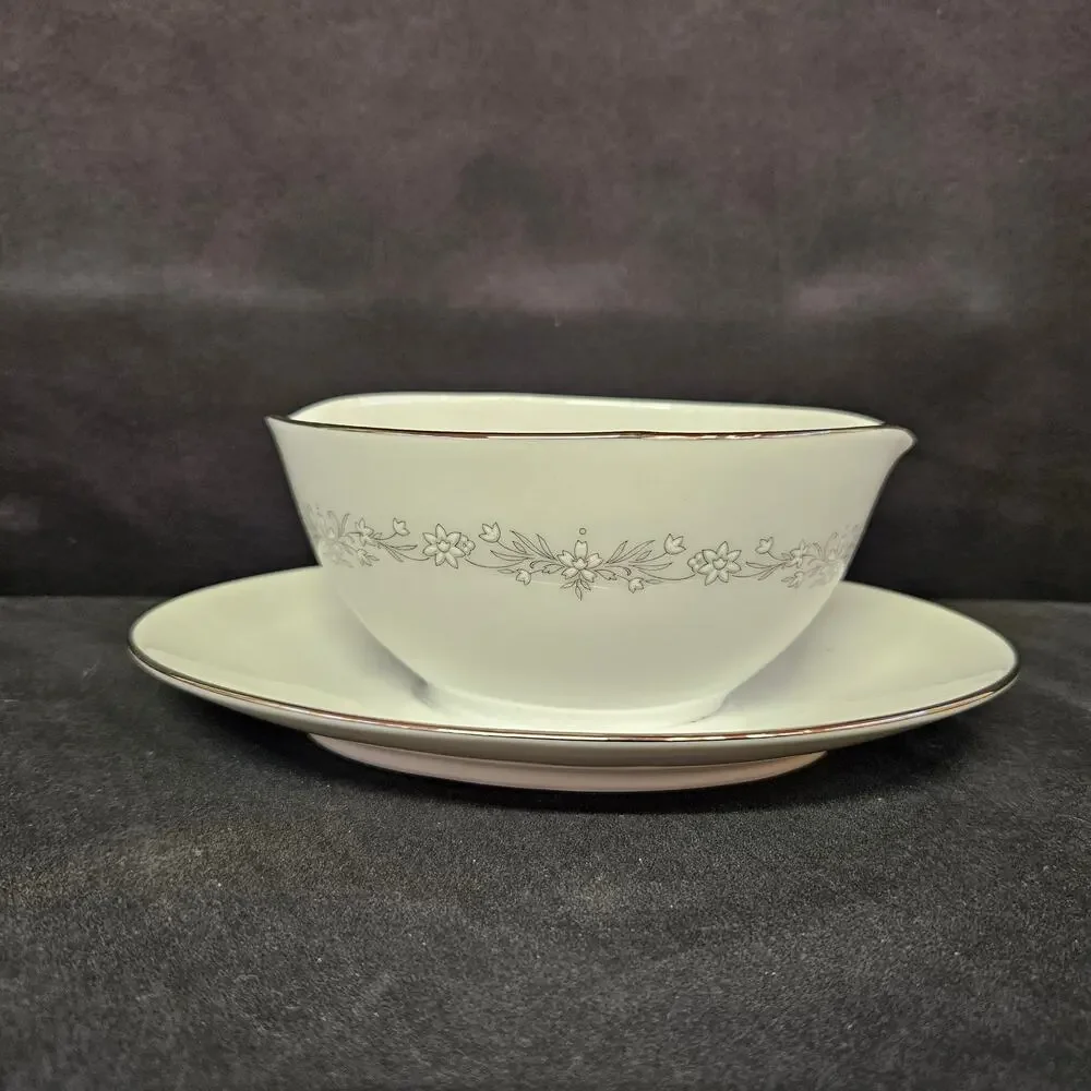 Noritake‎ China Amy 2154 Gravy Boat with attached underplate, Platinum Band